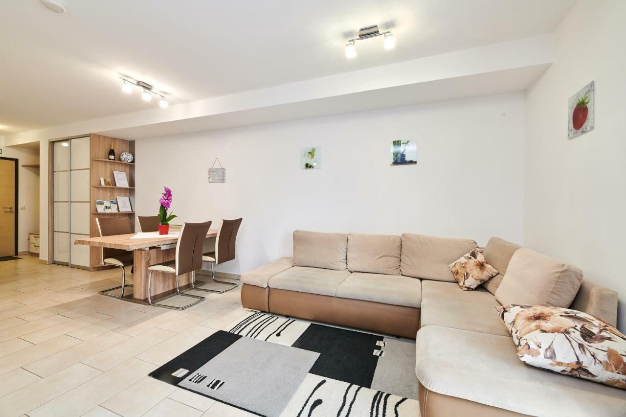 Apartman Leon Умаг Экстерьер фото