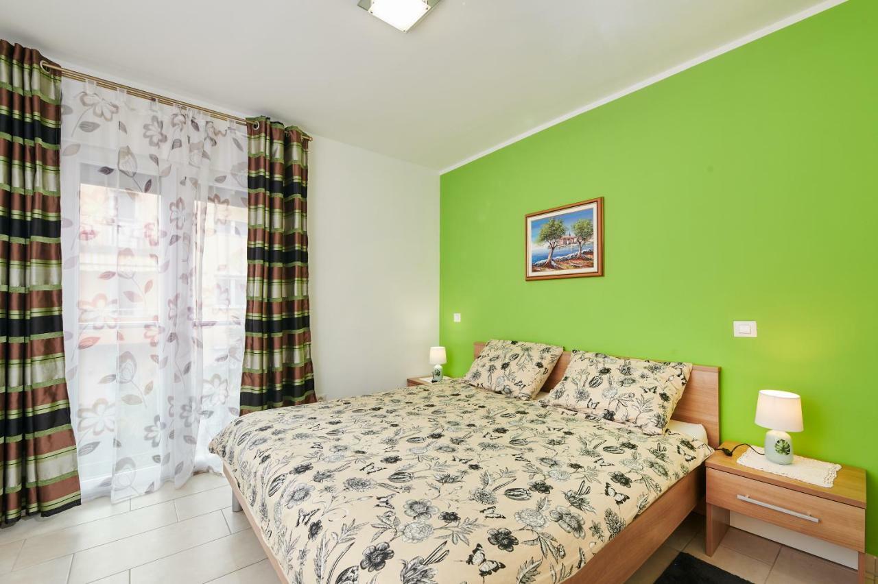 Apartman Leon Умаг Экстерьер фото