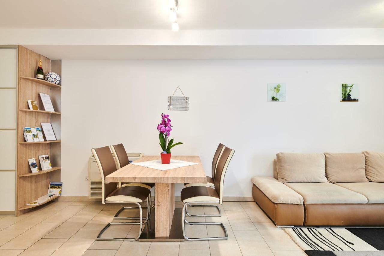 Apartman Leon Умаг Экстерьер фото