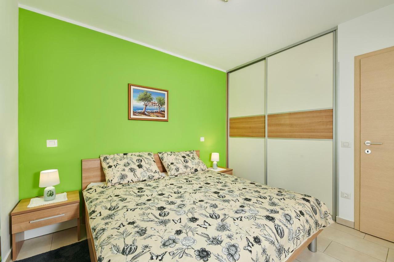 Apartman Leon Умаг Экстерьер фото
